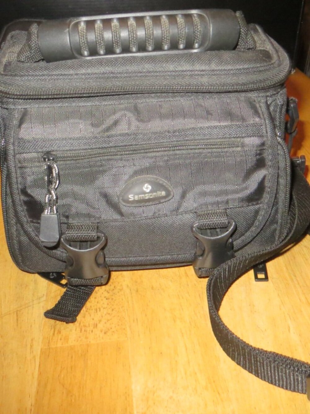 Samsonite Black Camera Case Camcorder Padded Shoulder Bag With Strap